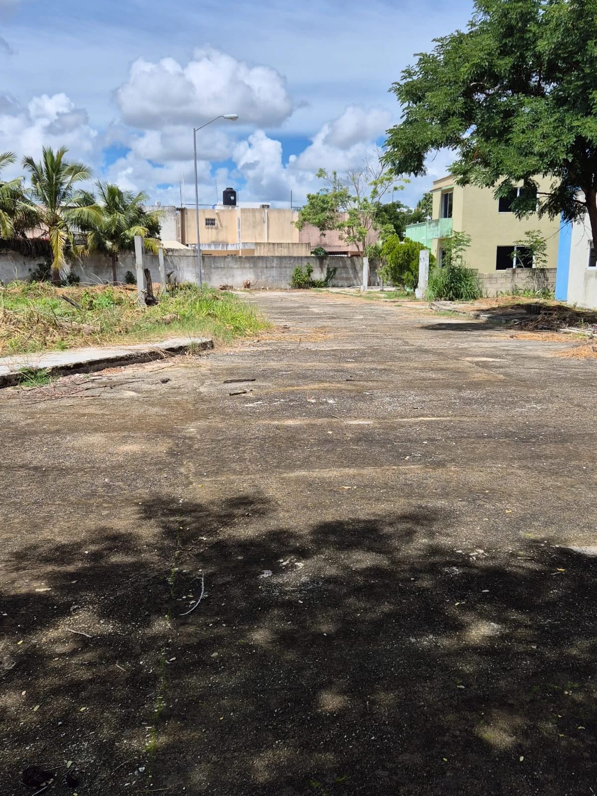 Land for sale for residential construction. CALLE 13-A  # 134   X 21-1 Y 21-2, Mérida. 